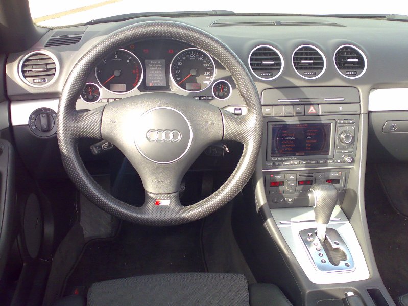 Audi A4 Cabrio 2.5 TDI S-Line